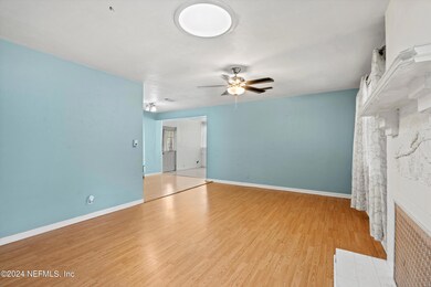 06-Living Room