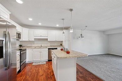 Village Cooperative of West Des Moines unit 402, West Des Moines, IA 50266 - photo 4