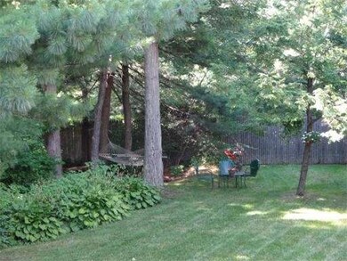 117 Pilgrim Dr, Holden, MA 01520 - photo 4