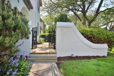 Private Front Courtyard
