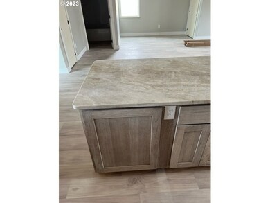 738 SW Runnion Ave, Pendleton, OR 97801 - photo 7