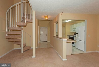 2056 Quaker Way unit 13, Annapolis, MD 21401 - photo 4