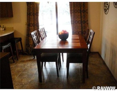 2849 Comet Ct, Eau Claire, WI 54703 - photo 4