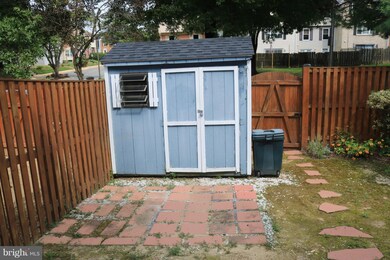 2155 N Anvil Ln, Temple Hills, MD 20748 - photo 5