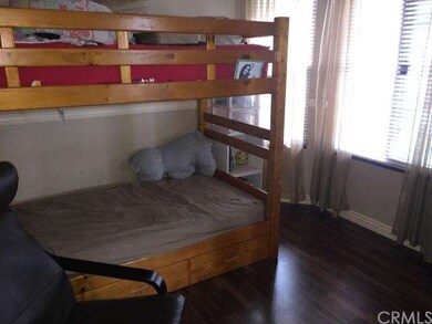 785 W Palm St, Compton, CA 90220 - photo 5