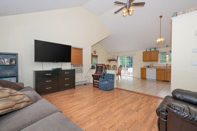 642 Charlton St, Southbridge, MA 01550 - photo 7