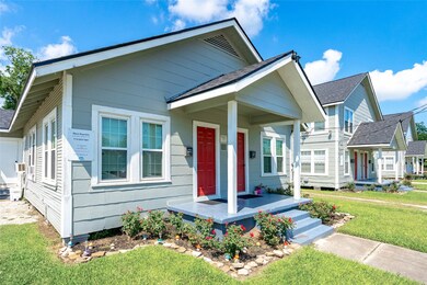 214 W Republic St unit 10, Baytown, TX 77520 - photo 7