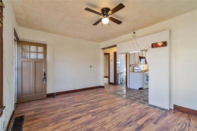 2467 Fruitland Blvd SW, Cedar Rapids, IA 52404 - photo 6