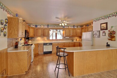 1010 Lancaster Dr, Lehman Township, PA 18324 - photo 6