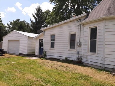 317 W Bow St, Thorntown, IN 46071 - photo 2