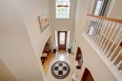 Another look at the entryway.