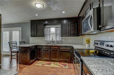 146 Kaywood Ln, Statesville, NC 28625 - photo 7