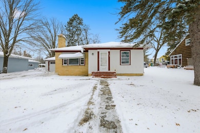 809 7th St NE, Staples, MN 56479 - photo 2