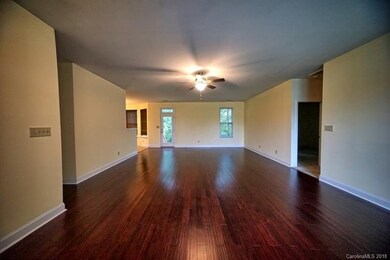 124 Ravencrest Dr unit 1, Statesville, NC 28625 - photo 2