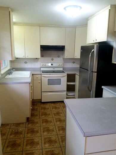 75 Forest Park Dr, Nashua, NH 03060 - photo 5