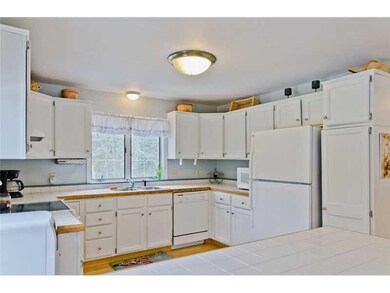 13 Merrill Rd, Freeport, ME 04032 - photo 3