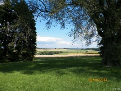 1642 Pen Argyl Rd, Pen Argyl, PA 18072 - photo 4