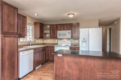 63415 Mustang Rd, Bend, OR 97701 - photo 7