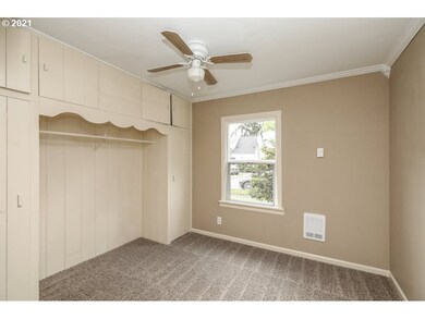 3158 Garfield St, Longview, WA 98632 - photo 7