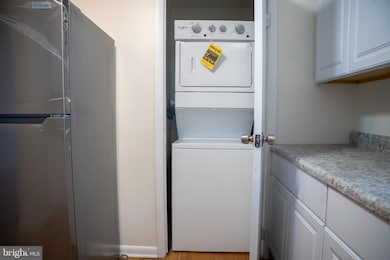 45 Middle Rose St unit J, Trenton, NJ 08618 - photo 7