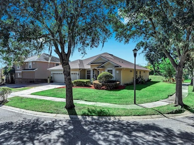 614 Cedar Waxwing Dr, Brandon, FL 33510 - photo 2