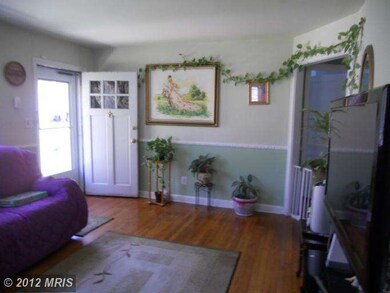 8903 Marquis Ln, Clinton, MD 20735 - photo 2