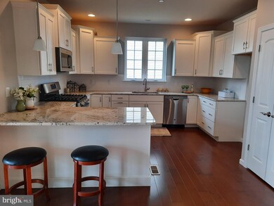 513 Springbrook Dr unit 4, Palmyra, PA 17078 - photo 4