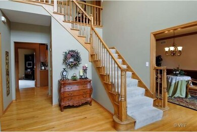 529 Finley Ct, Batavia, IL 60510 - photo 2