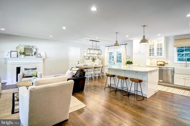 9115 Glenbrook Rd, Fairfax, VA 22031 - photo 4