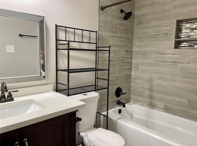 10134 Waterstone Dr, Houston, TX 77042 - photo 5