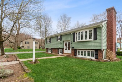 47 Greenfield St, Worcester, MA 01604 - photo 3