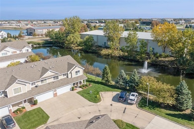 857 SE Lakeview Ln, Waukee, IA 50263 - photo 3