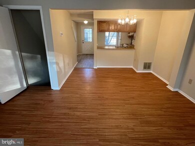 19418 Zinnia Cir, Germantown, MD 20876 - photo 6