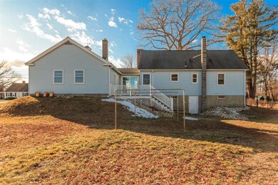552 Salmon Falls Rd, Rochester, NH 03868 - photo 4
