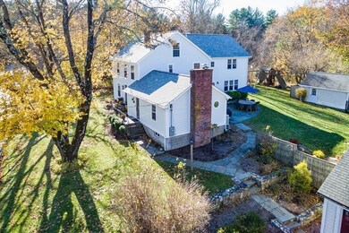 105 Fruit St, Hopkinton, MA 01748 - photo 4