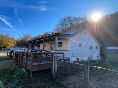 394 Campbells Creek Dr, Charleston, WV 25306 - photo 3