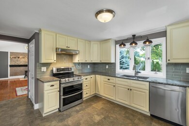 19 Downing Ct, Exeter, NH 03833 - photo 3