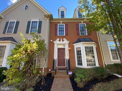 12042 Chestnut Glen Rd, Clarksburg, MD 20871 - photo 2