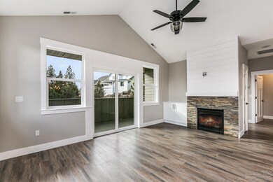 20665 SE Pelican Butte Place, Bend, OR 97702 - photo 6