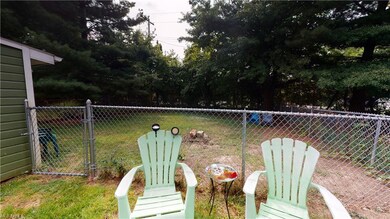 1490 E 204th St, Euclid, OH 44117 - photo 3