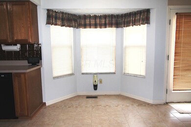 Bay Window eating area