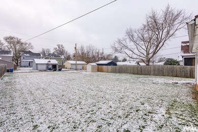 1415 W 16th St, Davenport, IA 52804 - photo 3