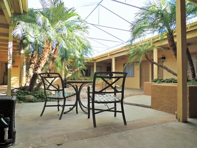 Courtyard with seating
