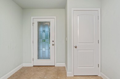 5-web-or-mls-105 Huron Trail-06