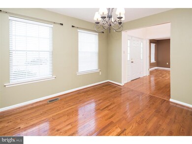 117 W Flagstone Dr, Newark, DE 19702 - photo 3