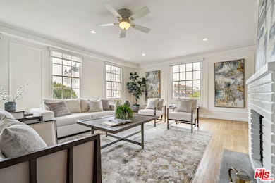 855 S Serrano Ave unit 43A, Los Angeles, CA 90005 - photo 3