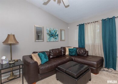 4023 Lillie Ave unit 603, Davenport, IA 52806 - photo 3