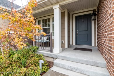 3_Exterior_high_3772333