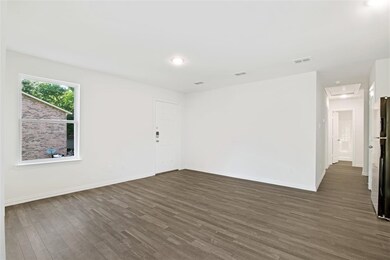 5106 Haywood St, Houston, TX 77016 - photo 4