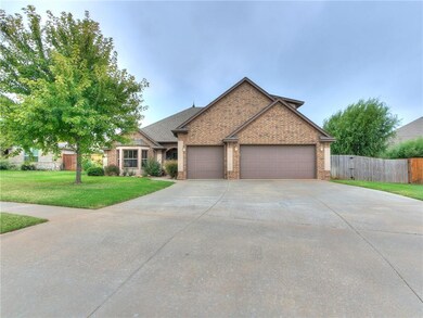 19513 Crest Ridge Dr, Edmond, OK 73012 - photo 2